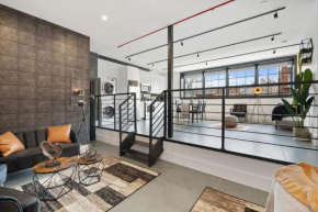 Deluxe Open Concept Loft with Rooftop & Shore Nearby at 